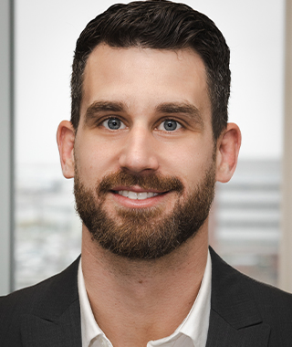 Nicolas F. Labonté Directeur des opérations commerciales